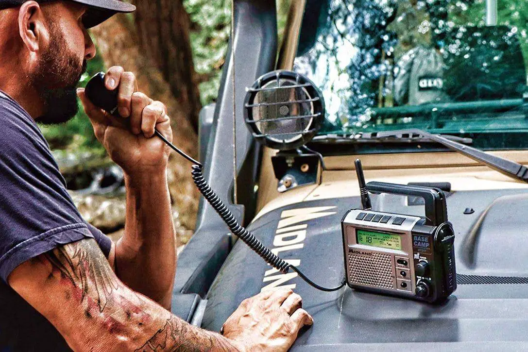 9 Best Emergency Radios (Review) for 2021