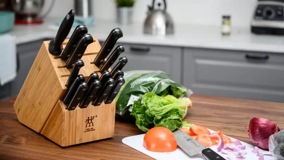 8 Best Knife Set (Buyer’s Guide + Reviews) for 2021