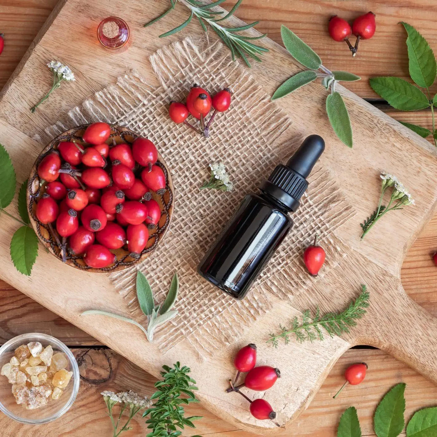 8 Benefits of Rosehip Oil - Why You Should Use Rosehip Oil On Your Face