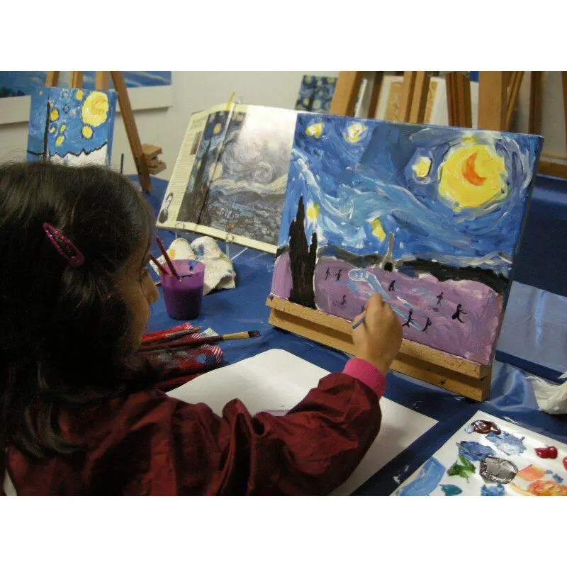 Painting and drawing classes for children ( 6 to 10 years) in English