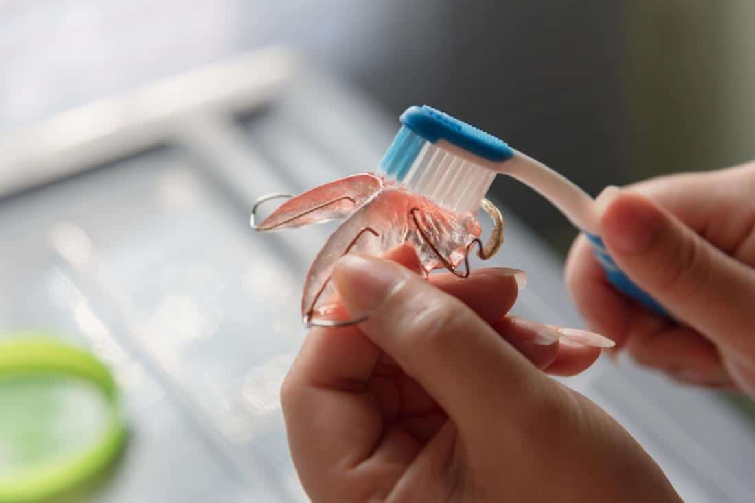 how to clean retainers