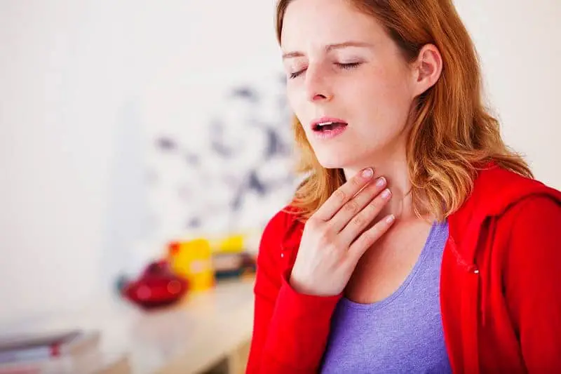 8 Amazing Ways to Treat Tickle in the Throat at Home