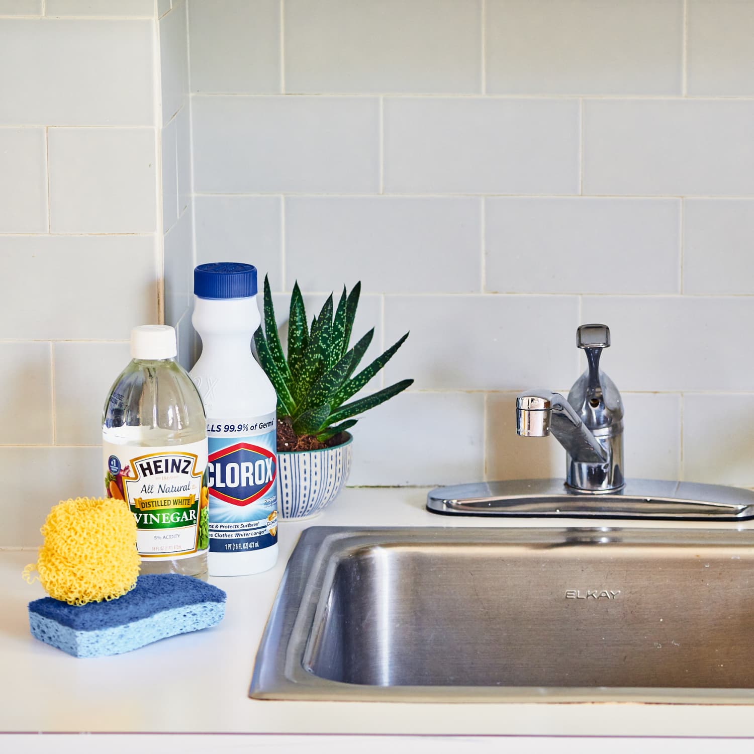 how to clean stainless steel sink