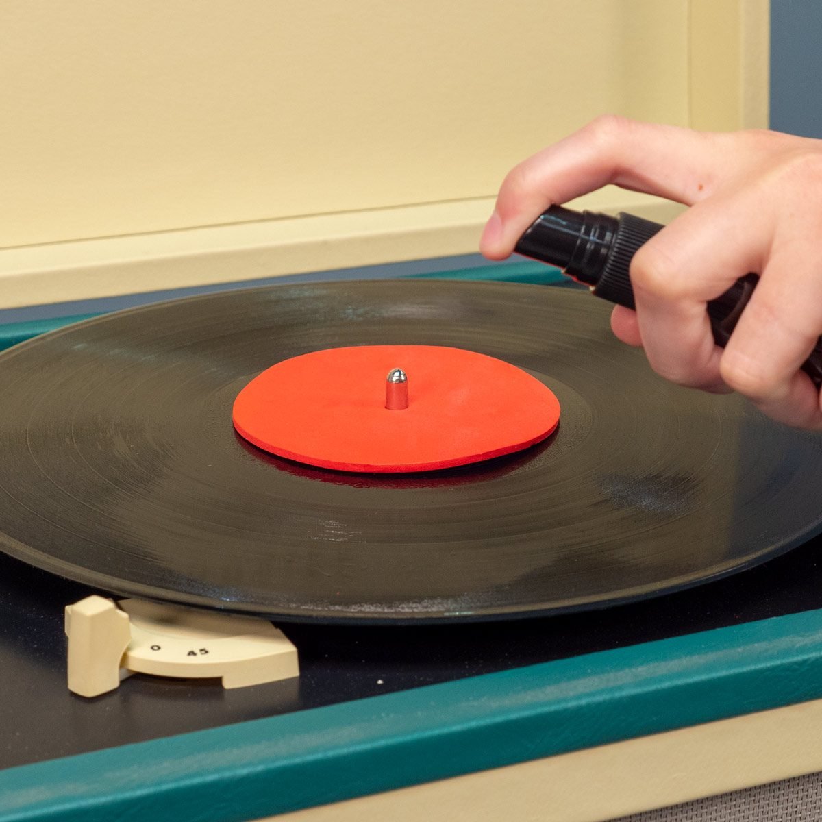 how to clean vinyl records