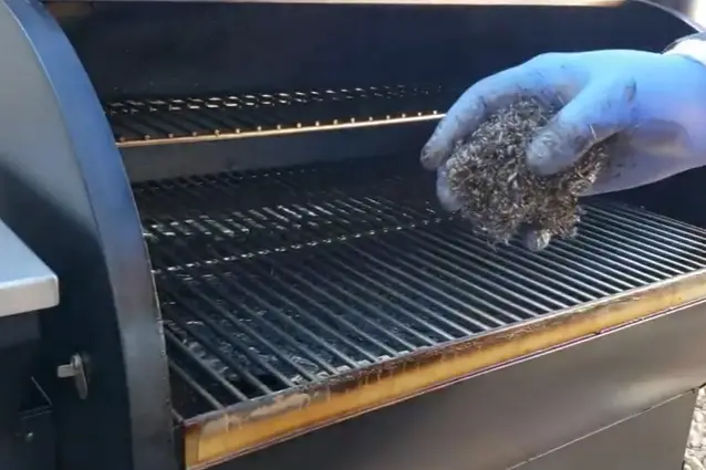 How to clean grill grates