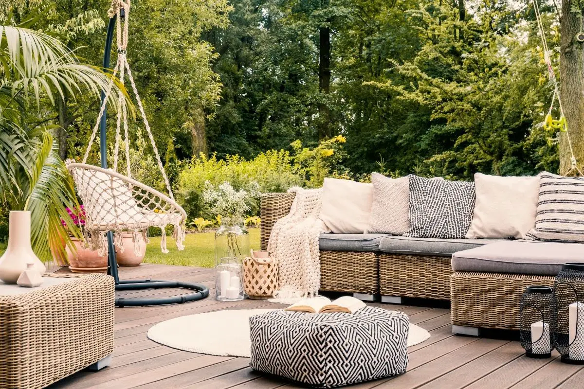 how to clean outdoor cushions