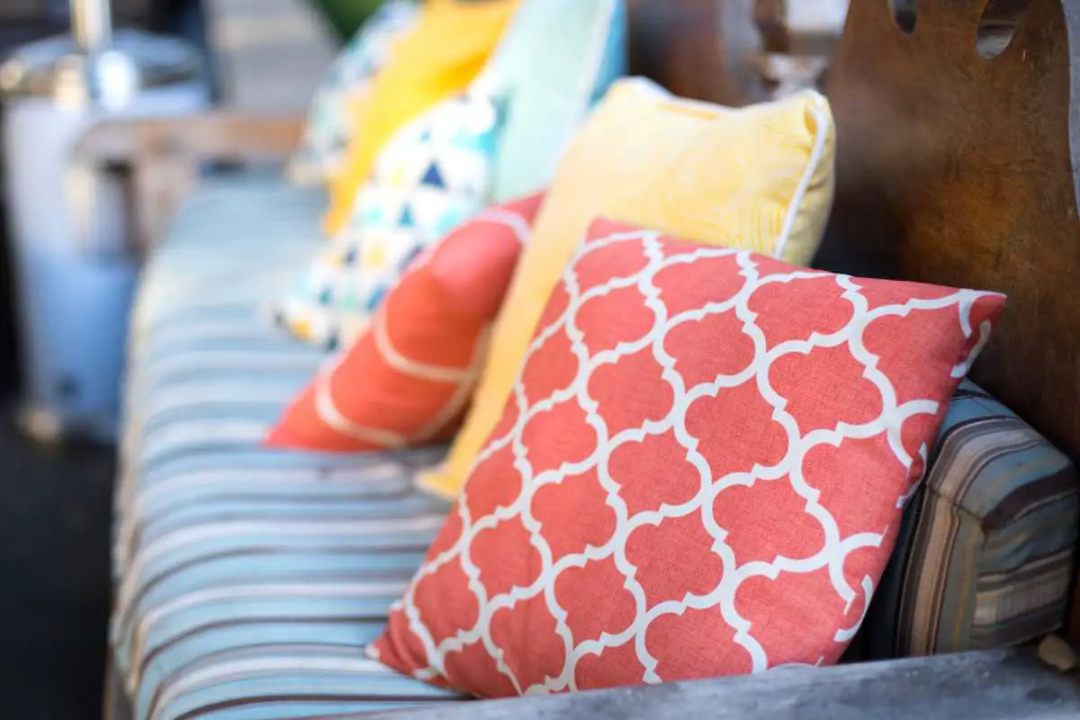 how to clean outdoor cushions