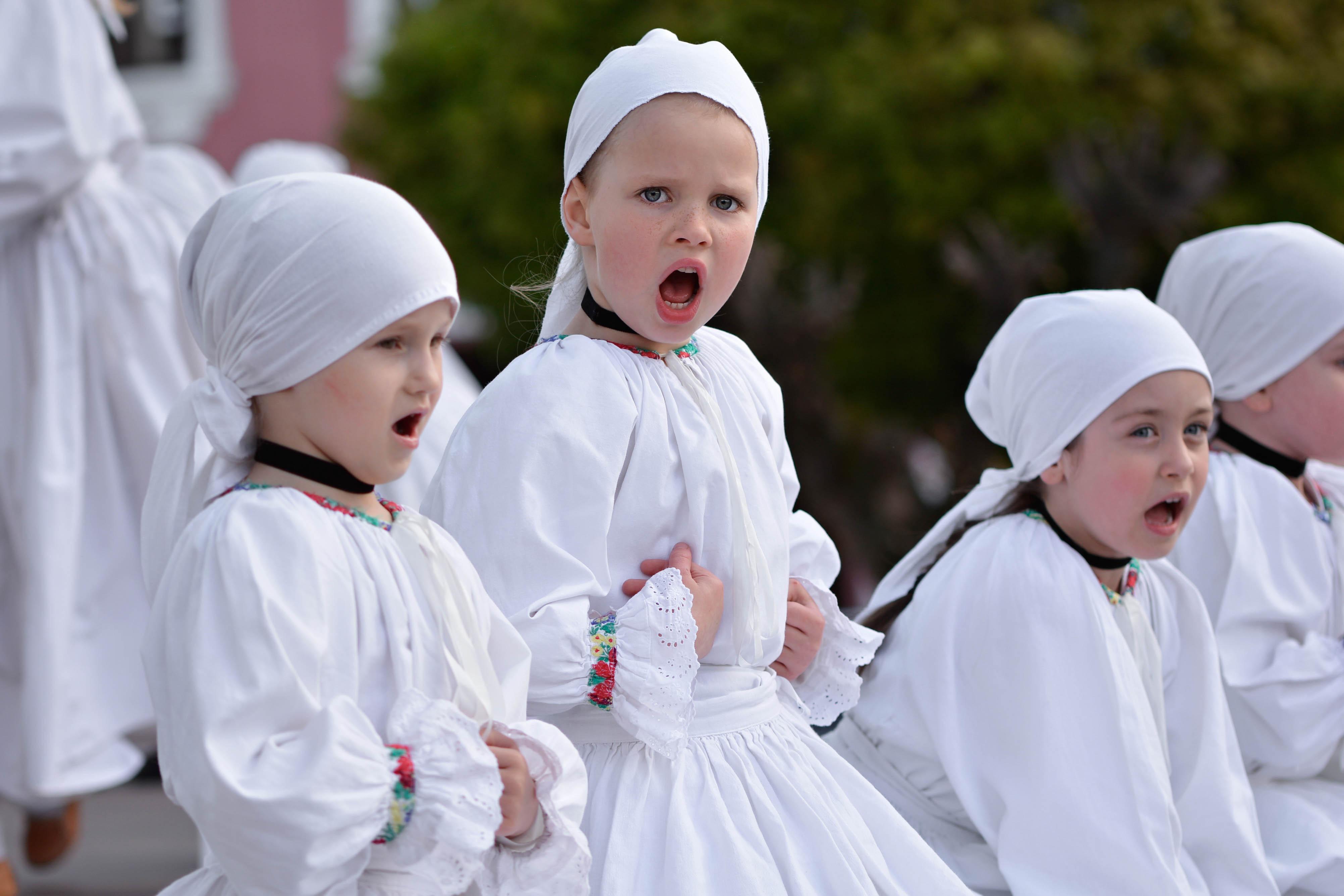 folklore, children, sing, benefits of music for children