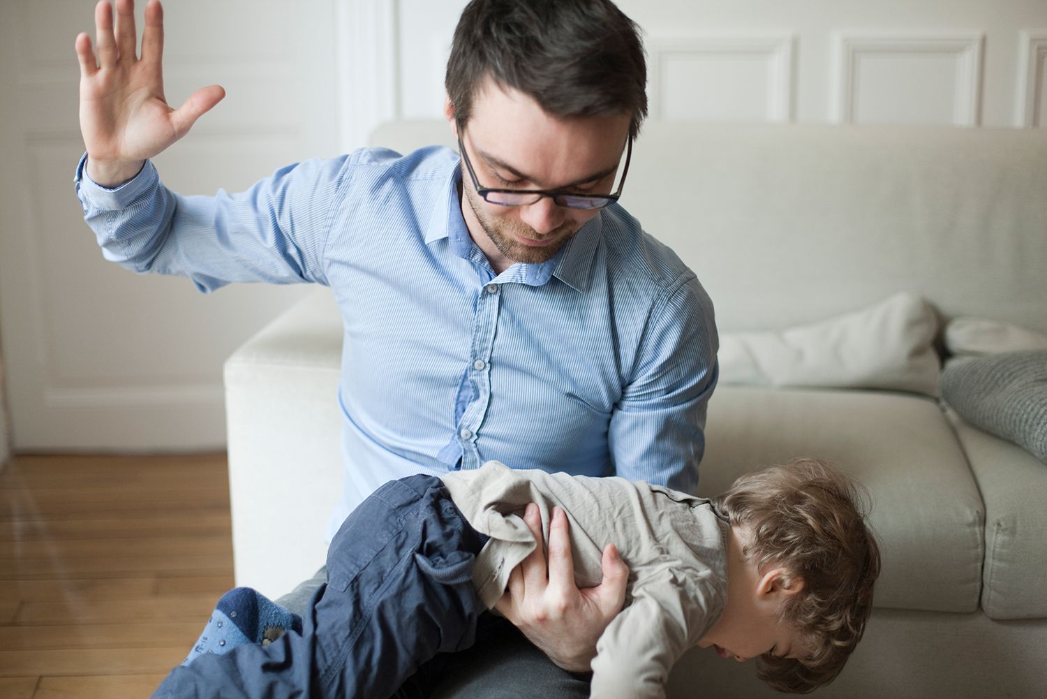 What Age Should a Child Get Spanked: 3 Important Points You Should NOT Miss!