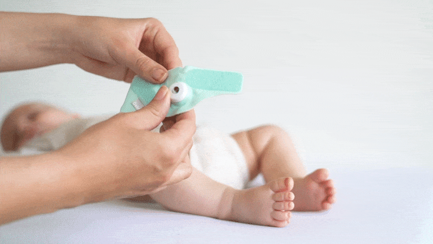 how to put on owlet sock