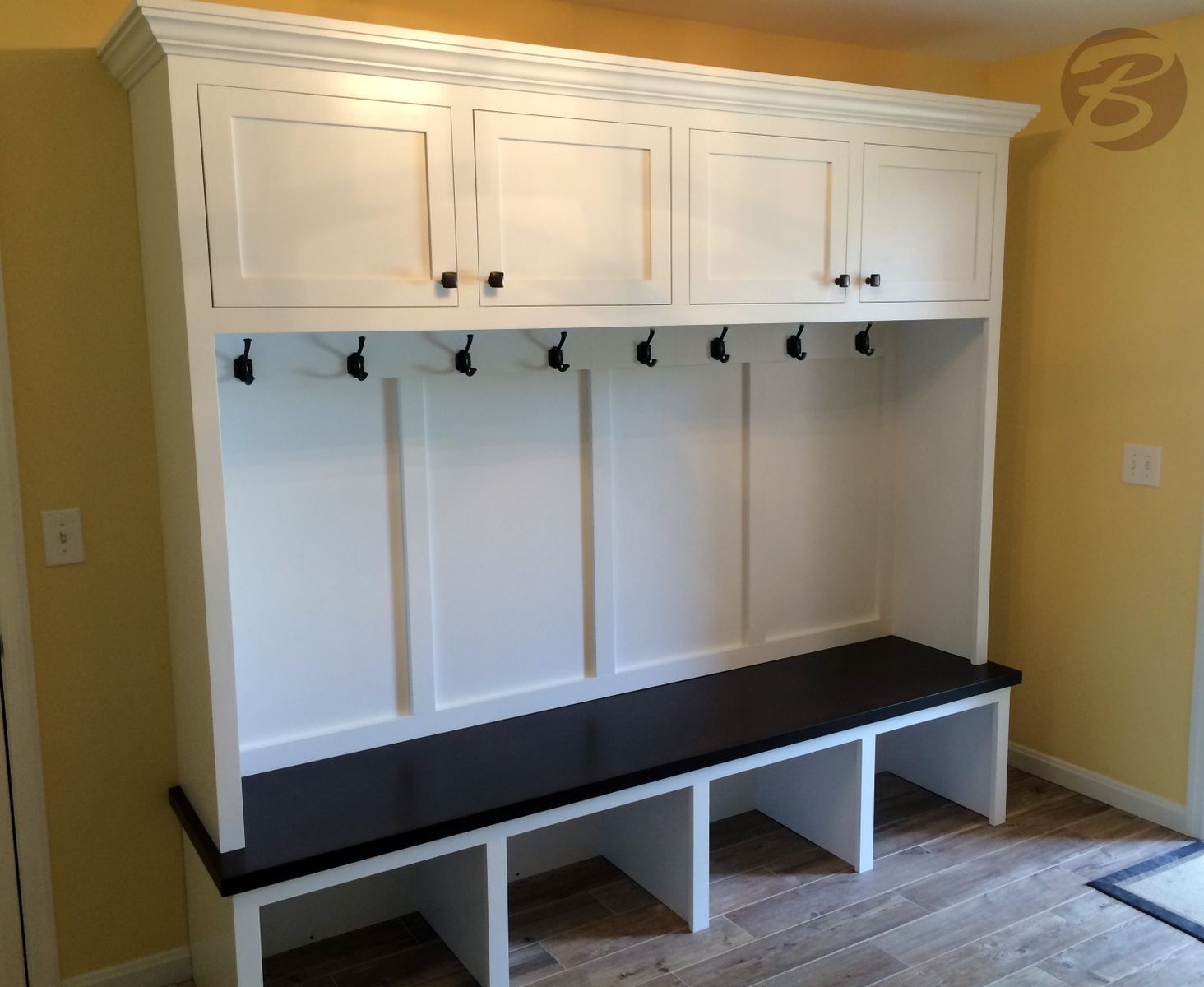 entryway mudroom