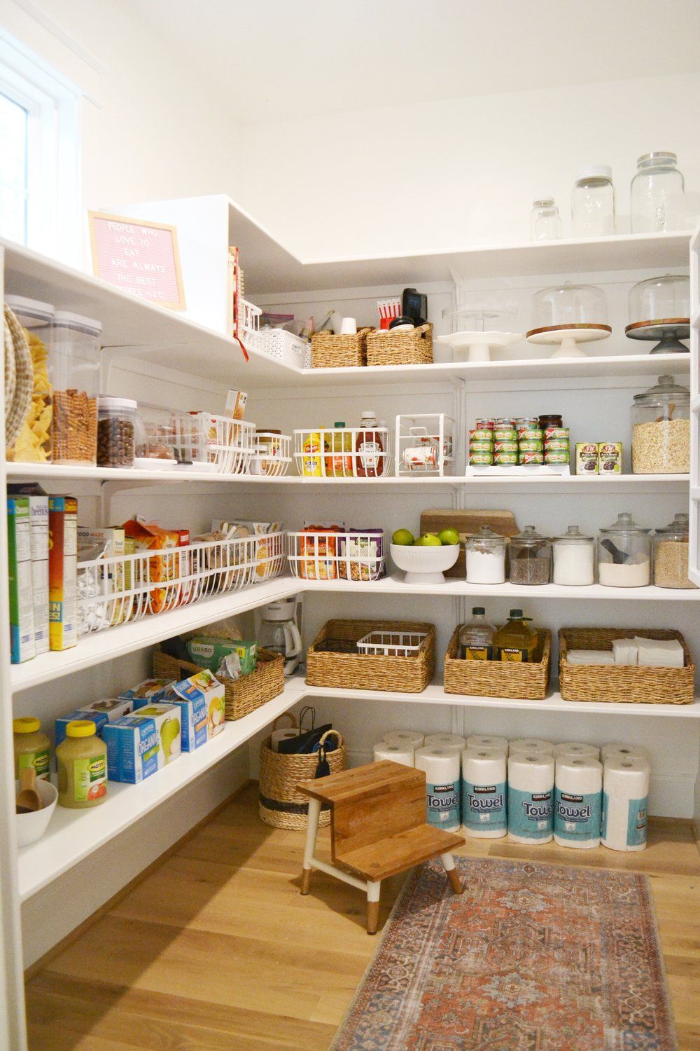 walk-in-pantry organization ideas