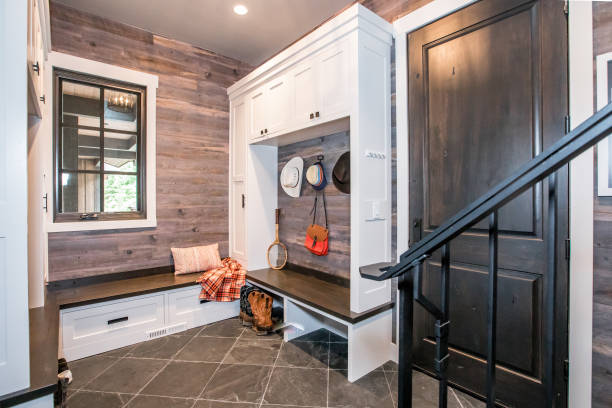 10 Best Entryway Mudroom Ideas: Give Your House An Organized Look