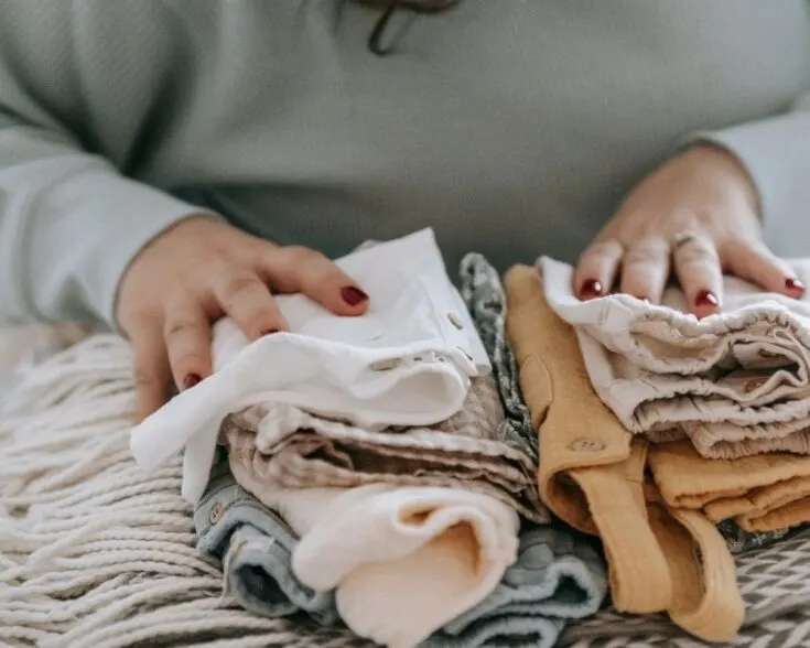 How to organize baby clothes