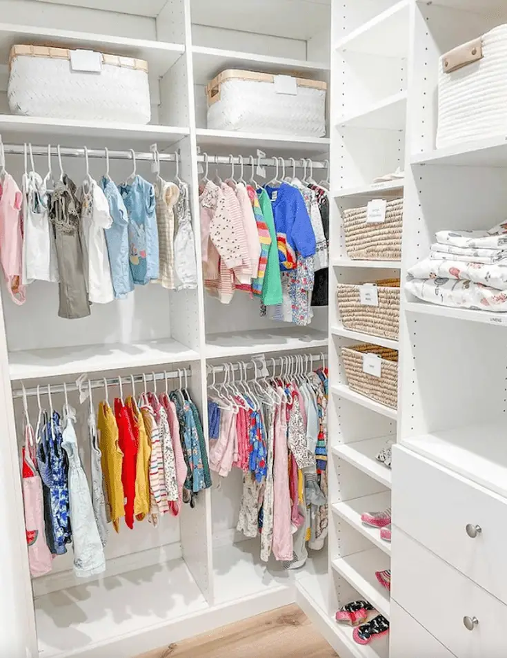 How to organize baby clothes? 20 best organizing tips included!