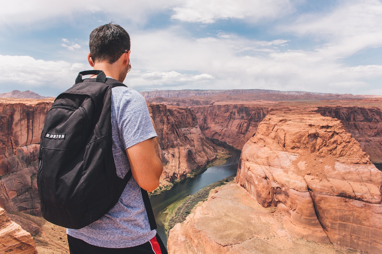 backpacker, grand canyon, horseshoe bend